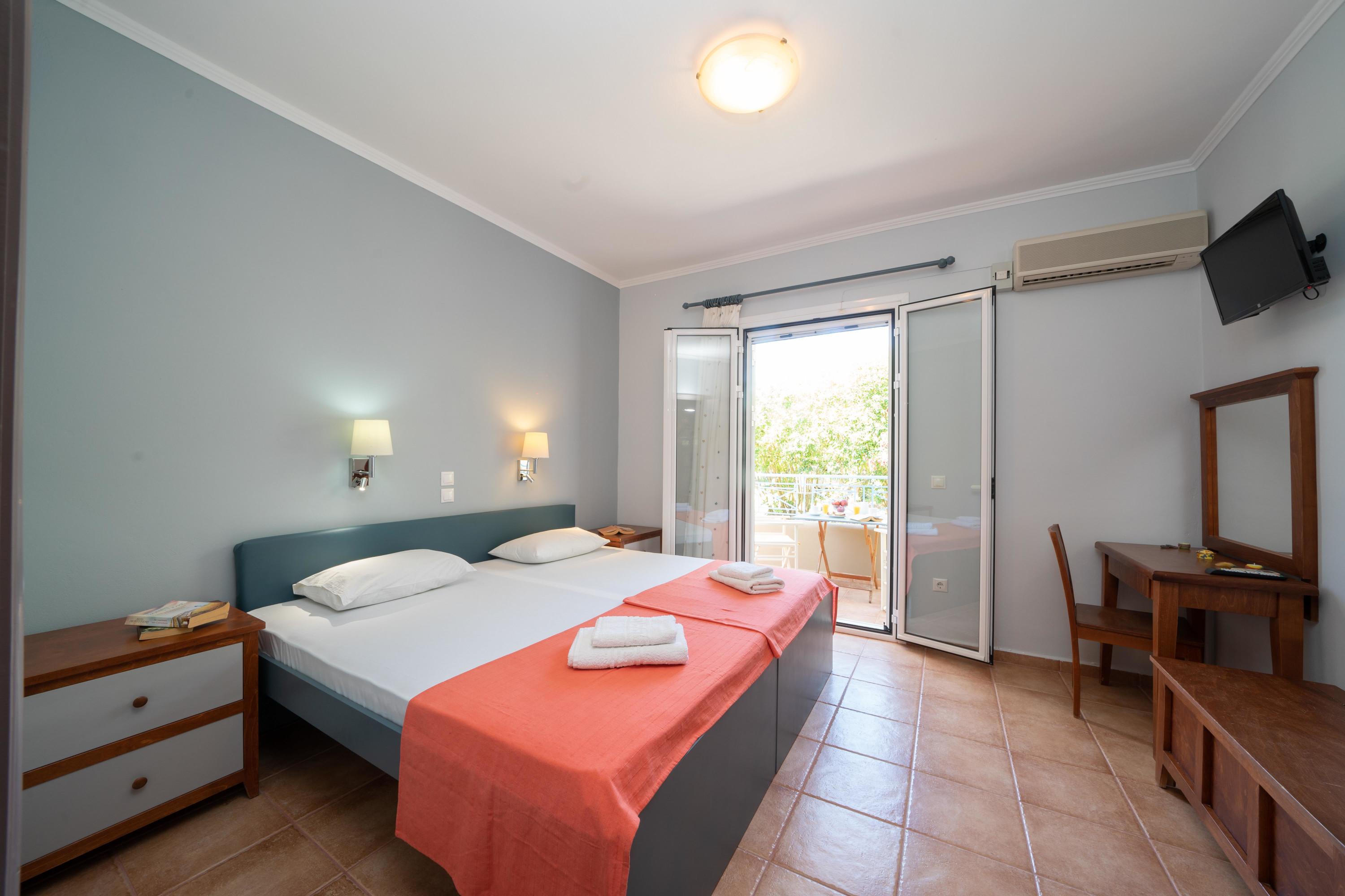 Aggelina S Apartments Xi Beach ภายนอก รูปภาพ